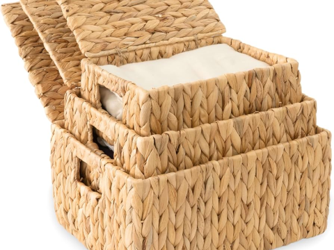 Exquisite Wood Cutting Board with Rattan Accent - Versatile Kitchen Essential